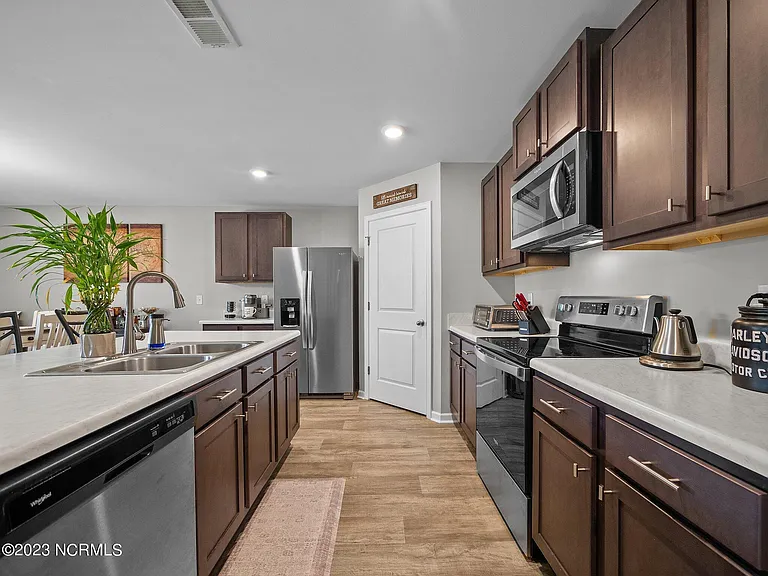 184 Everett Yopp Dr — Photo 11
