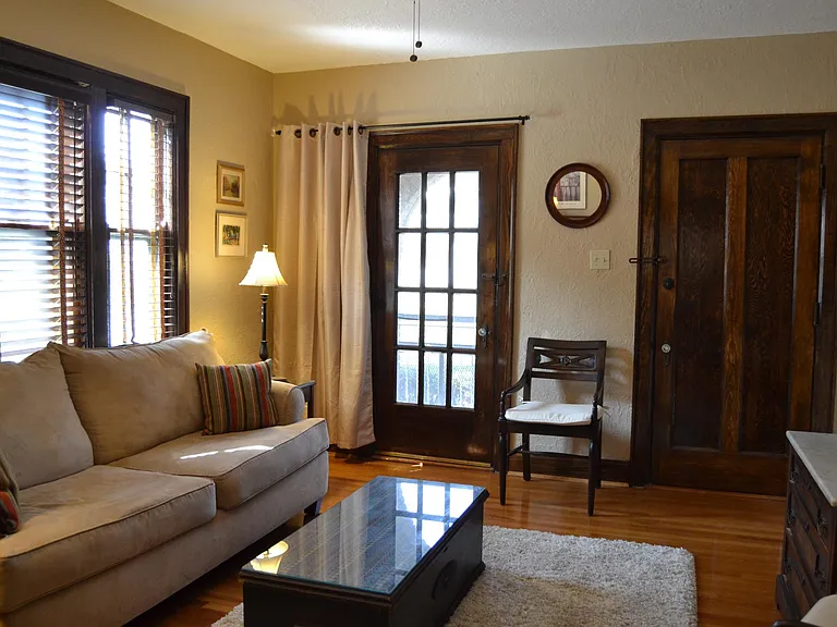908 Ellison Ave #2 — Photo 11