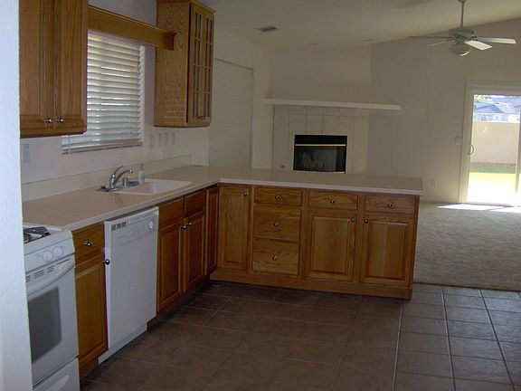 5th image of 14763 Shenandoah Ln