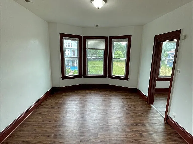 298 Winslow Ave #2 — Photo 6