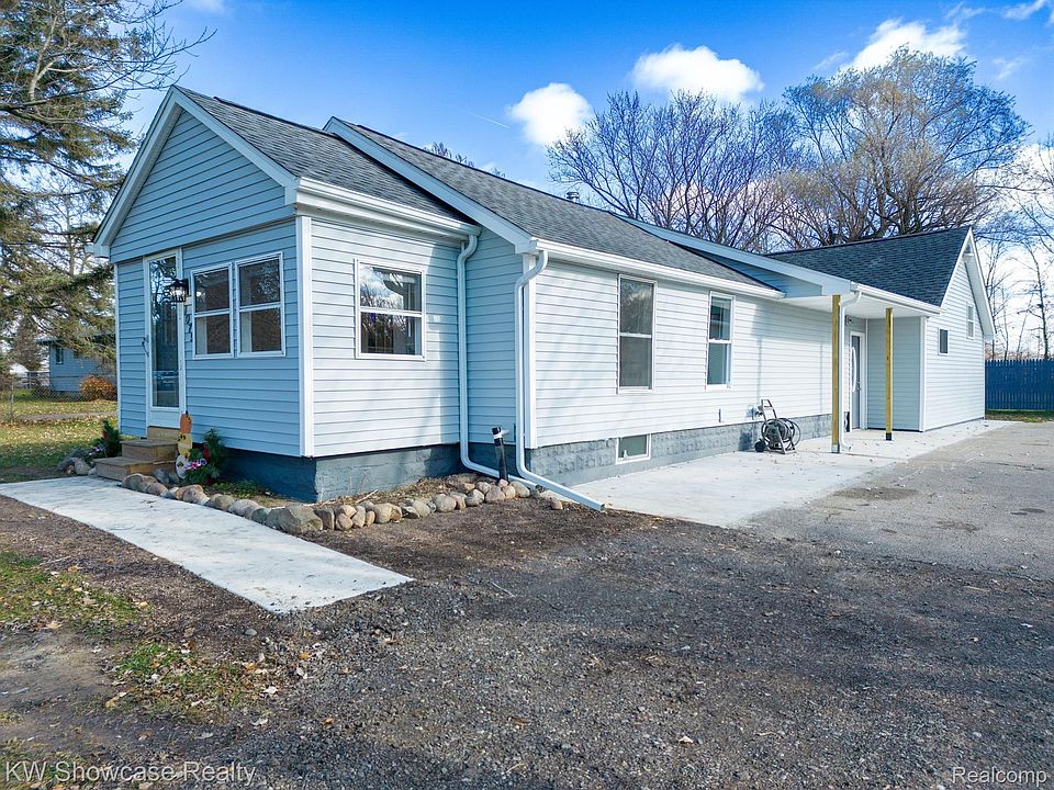 1st image of 1079 Glendale St