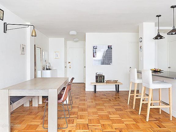 3rd image of 233 E 69th St APT 14J