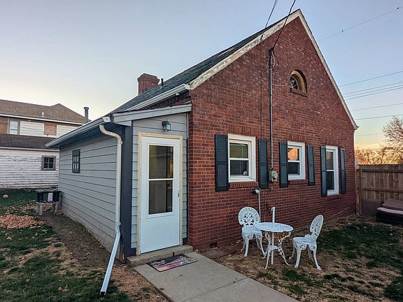 4th image of 305 Davenport St