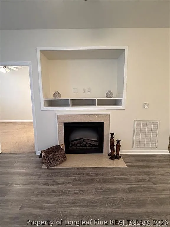 2 bed, 2.0 bath, 1298 sqft, $1,300 — Photo 3