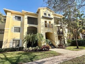 2726 Anzio Ct, Palm Beach Gardens, FL