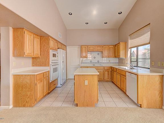 5th image of 37905 S Rolling Hills Dr