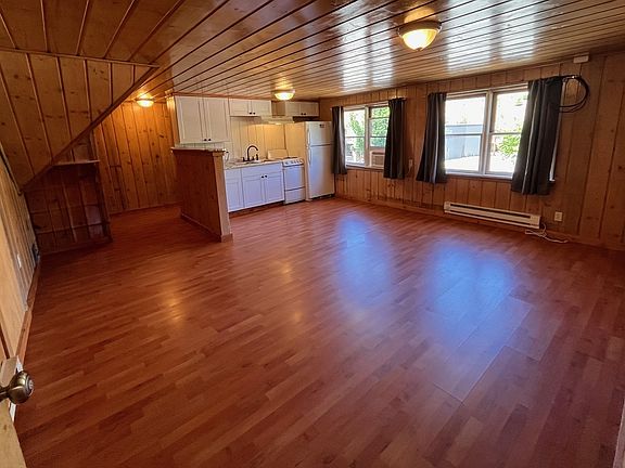2nd image of 208 Cottage Ave Unit 3
