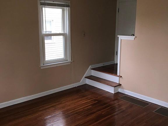4th image of 1413 N Star Ave