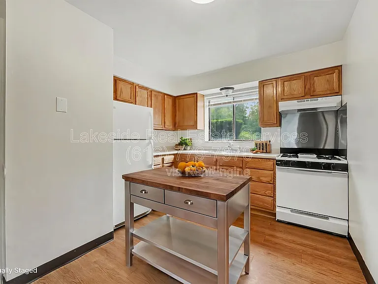 Maple Leaf Apartments — Photo 7