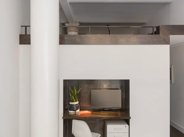 39 East 12th Street image 2 of 13