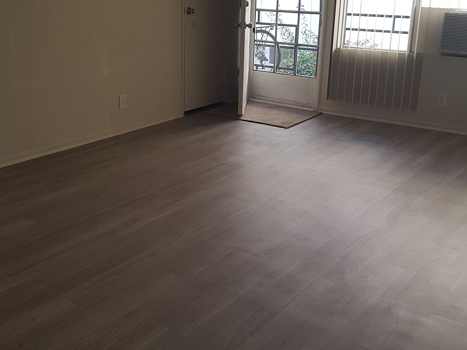 2nd image of 725 S Berendo St APT 11