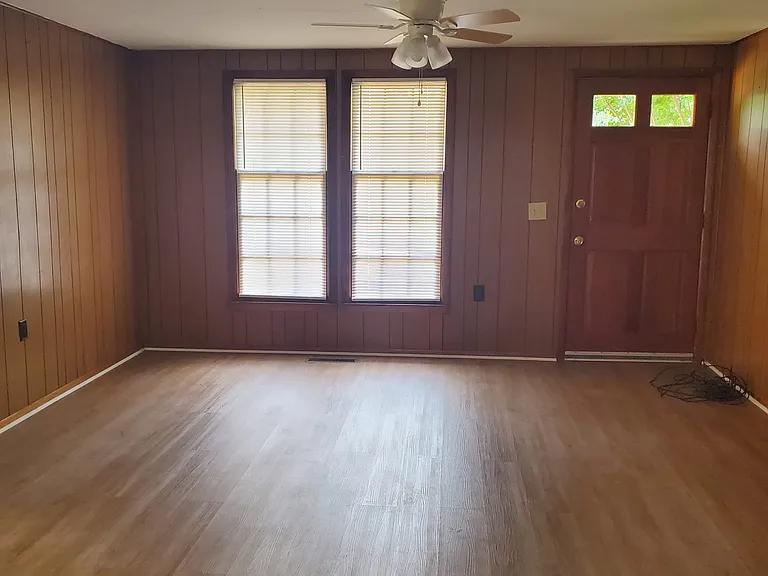 5006 Valley St — Photo 10