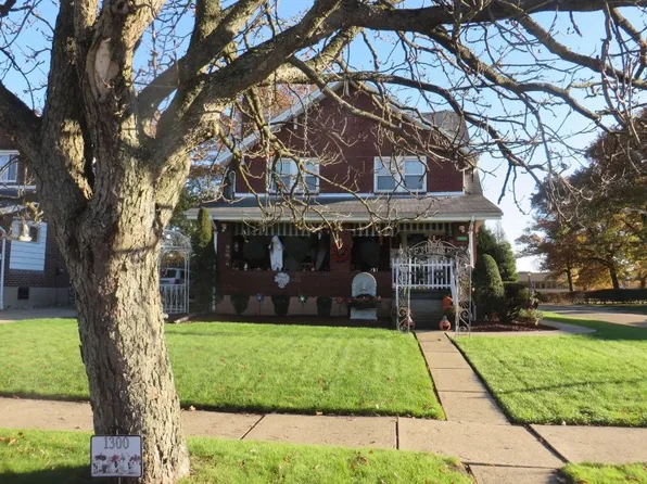 1300 Union Ave, Natrona Heights, PA 15065