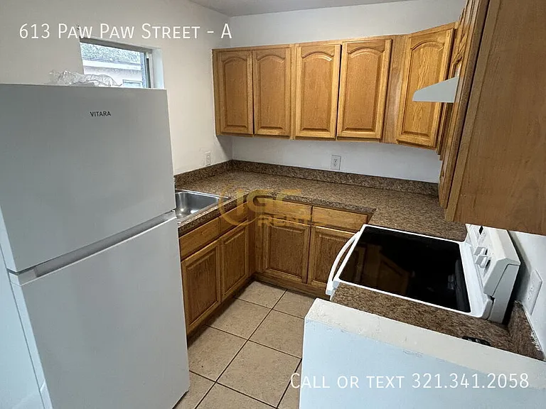 613 Paw Paw St #A — Photo 6