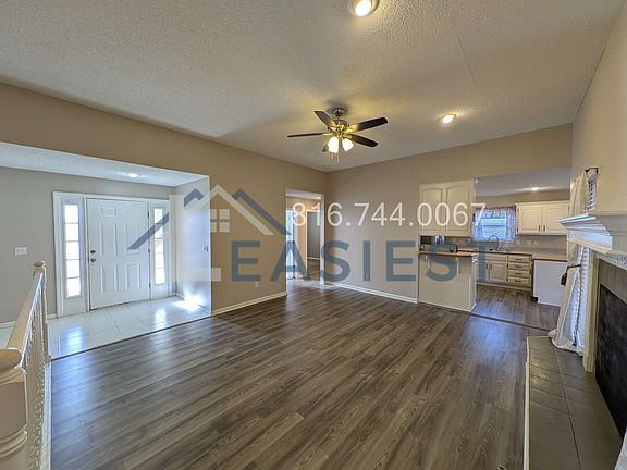2nd image of 1004 Raven Dr