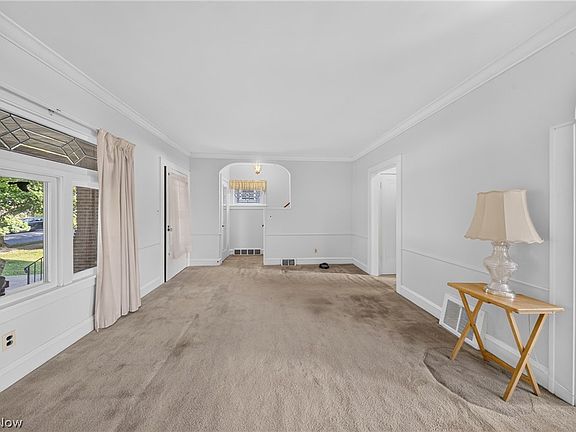 5th image of 3588 W 155th St