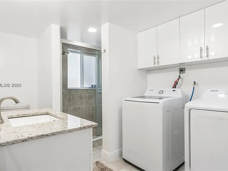 5211 NE 17th Ave — Photo 41