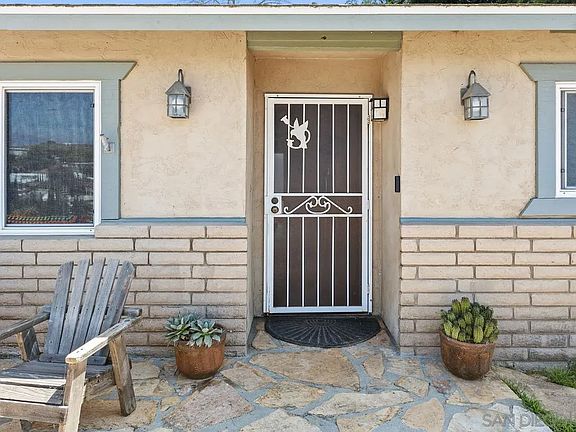 5th image of 8562 Winter Gardens Blvd