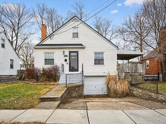 3rd image of 8417 Royal Heights Dr