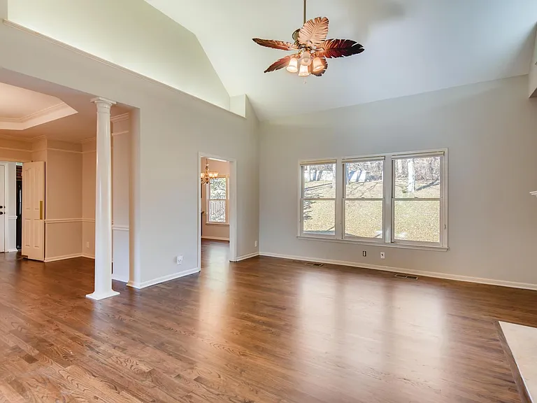 8449 Indian Hills Dr — Photo 9