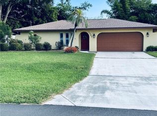 1207 SE 15th St, Cape Coral, FL 33990