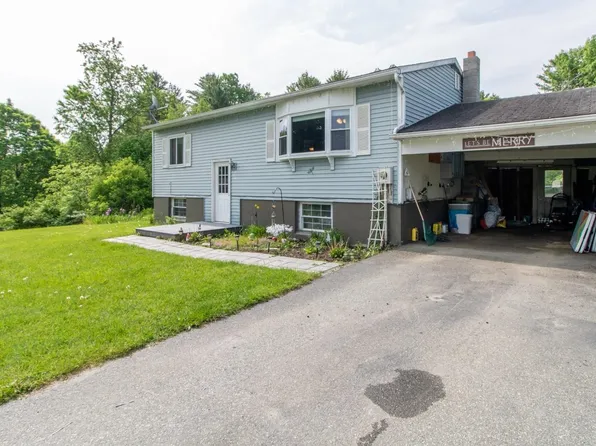 115 Scottsdale Road, Newport City, VT 05855