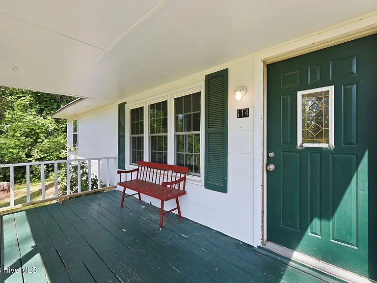 114 Pineview St — Photo 21