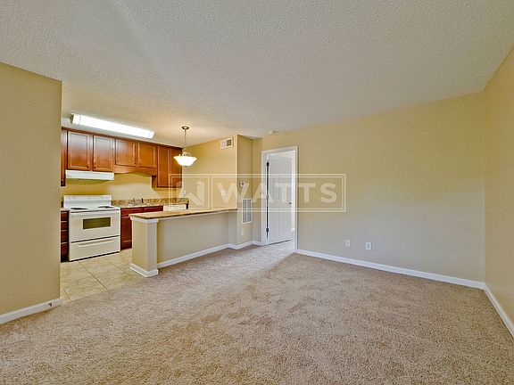 3rd image of 3848 6th Ave S APT 10