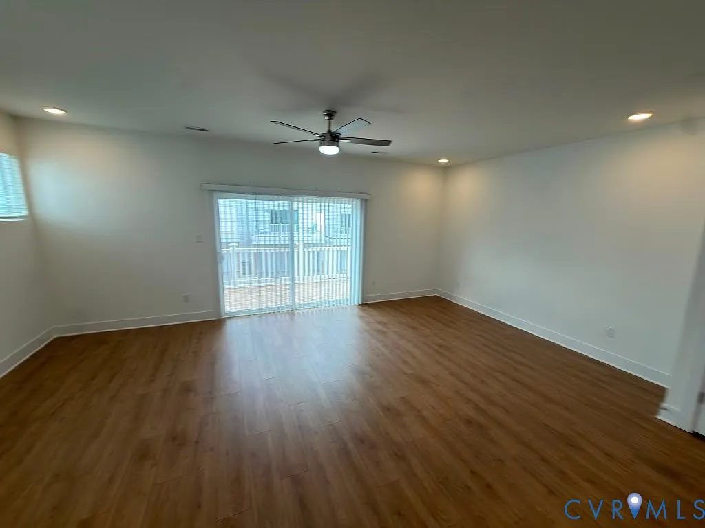4 bed, 3.5 bath, 2438 sqft, $2,750 — Photo 4