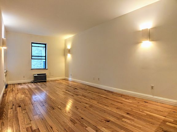 2nd image of 101 E 116th St #O1f