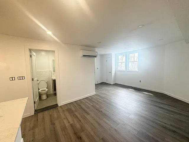 473 Main St #1 — Photo 5