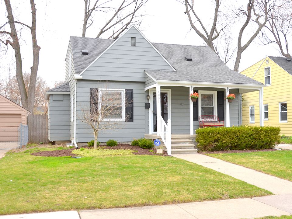 1st image of 1601 N Vermont Ave