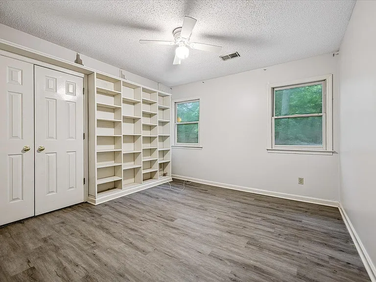 8428 Bazemore Rd — Photo 26