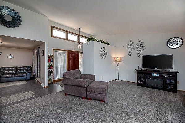 1st image of 821 E Forest Hill Ave