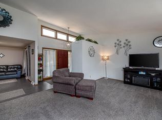 821 E Forest Hill Ave, Oak Creek, WI 53154