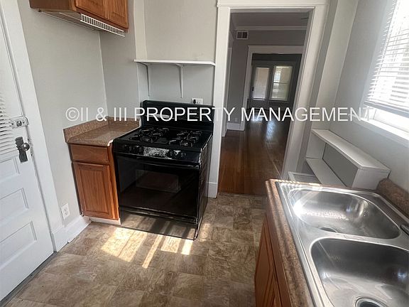 2nd image of 221 W 37th St APT 2W