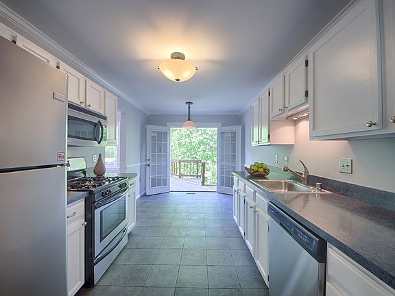 3rd image of 14558 Creek Branch Ct