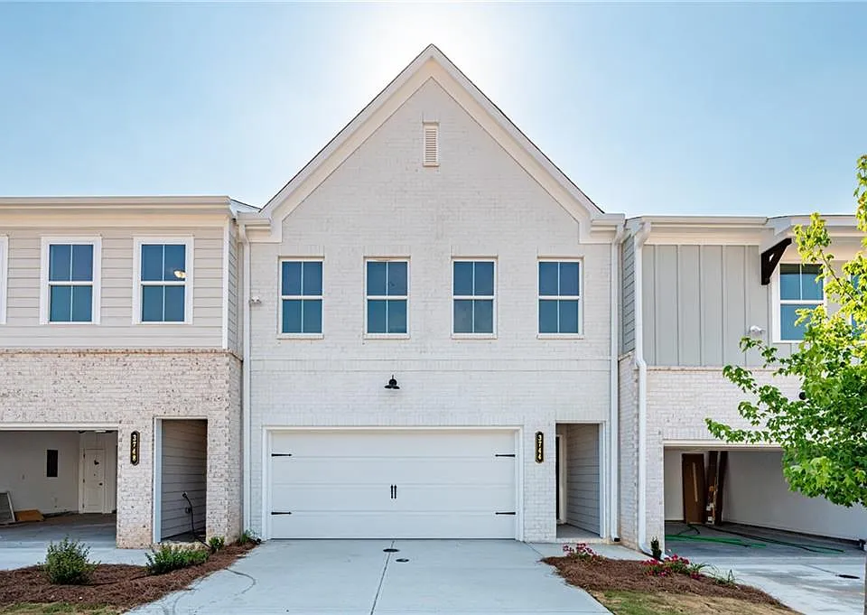 3744 Silvery Way