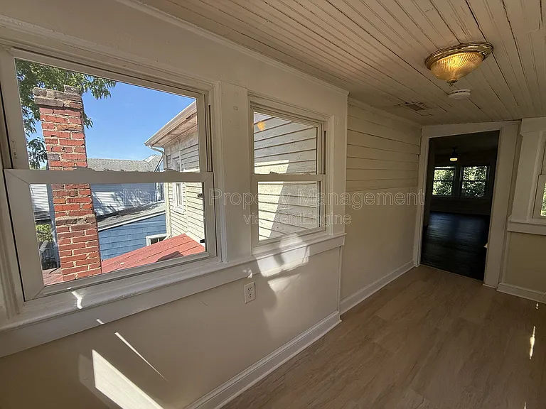 320 Wolfe St #A — Photo 18