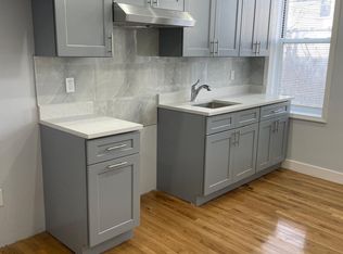 2048 Gates Ave #1L, Ridgewood, NY 11385