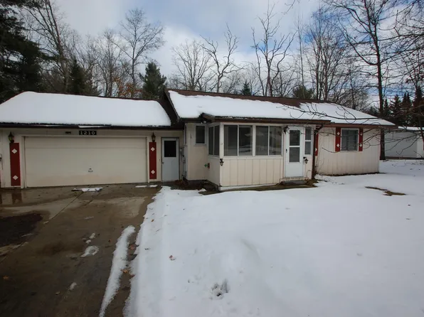 1210 Bluetick Ln, Saint Helen, MI 48656