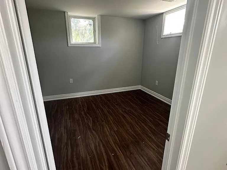 19 Benstrow Ave — Photo 9
