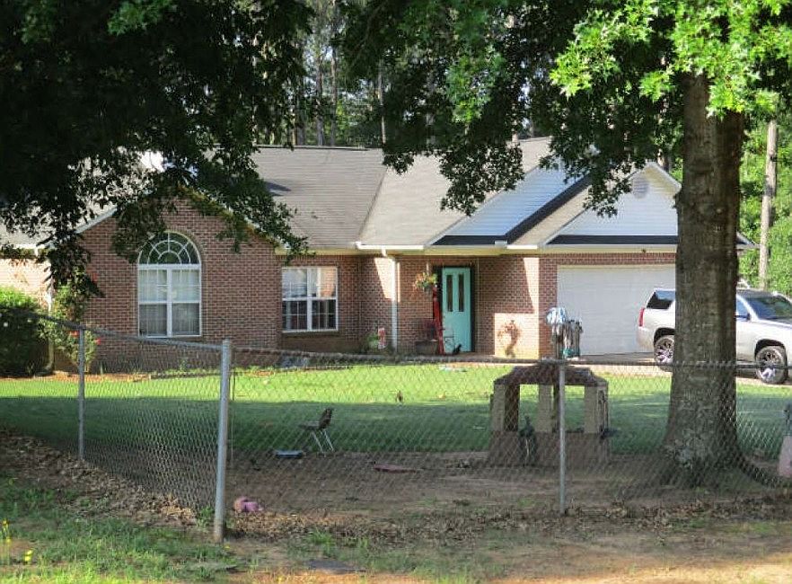 1st image of 190 Deerfield Trce