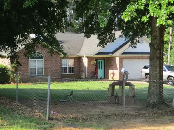 190 Deerfield Trce, Barnesville, GA 30204
