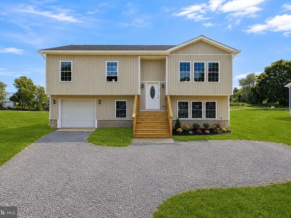 142 Wesley Chapel Dr, Edinburg, VA 22824