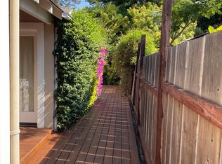 902 Coleman Ave, Menlo Park, CA 94025