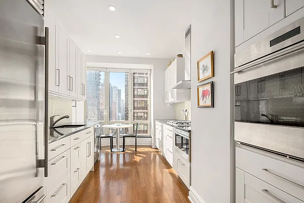 Sold by Compass | media 14