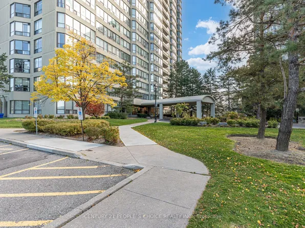 22 Hanover Rd, Brampton, ON