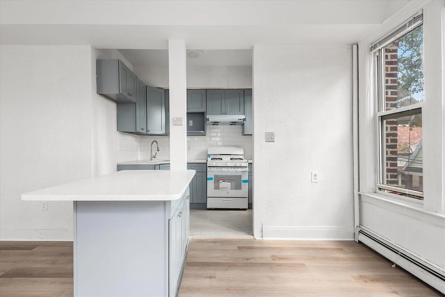 1 bed, $2,200 — Photo 3