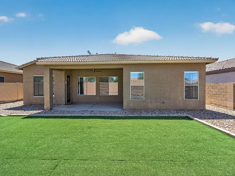 17846 W Buckhorn Dr — Photo 26
